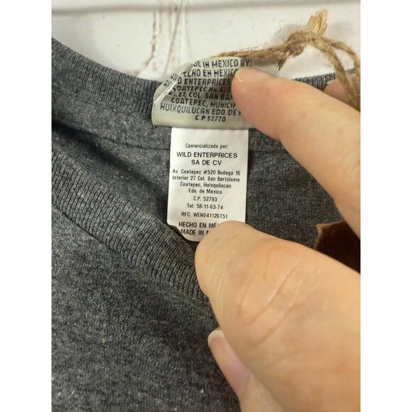 Pirana Joe Shirt Womens Size Small Gray Flamingo Grand Turk Vacation Resort Tee - Picture 6 of 6